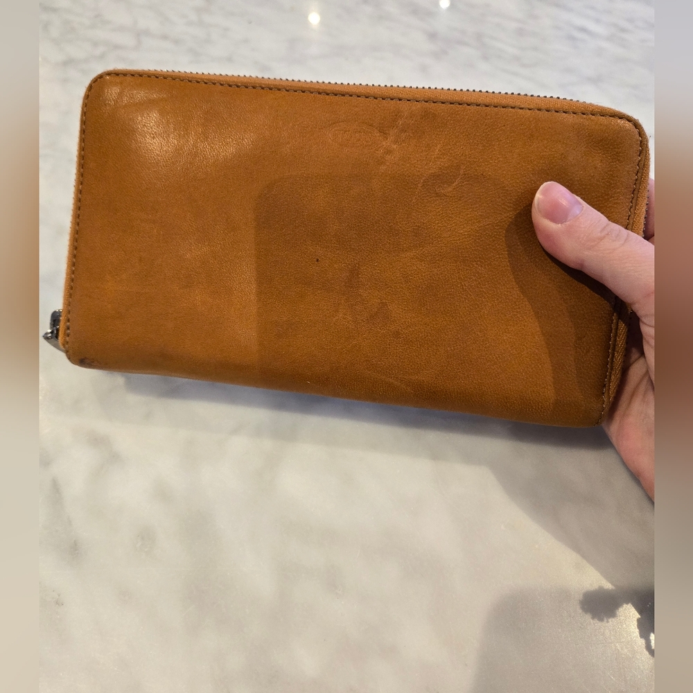 TODS Tan Leather Wallet